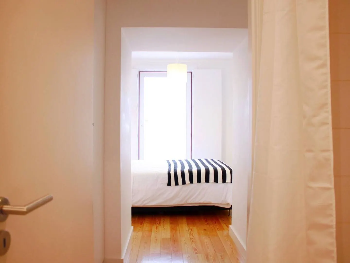 Joivy Modern 1-Bed Apt With Terrace, Moments From Sao Bento Palace Lisbon 0*,  Portugal